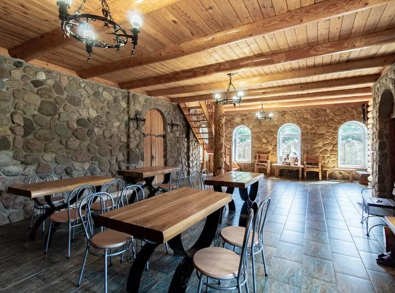 Casa 650 m² Zavuccieuski sielski Saviet, Belarús