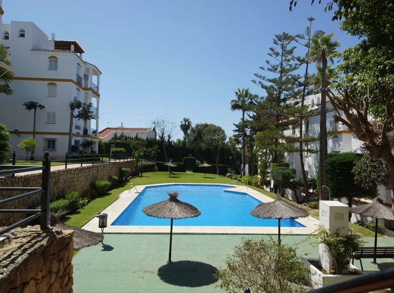 Appartement 2 chambres 95 m² Estepona, Espagne