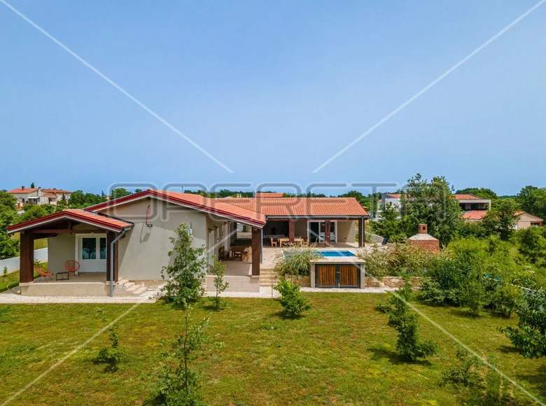 4 room house 250 m² Bokordici, Croatia