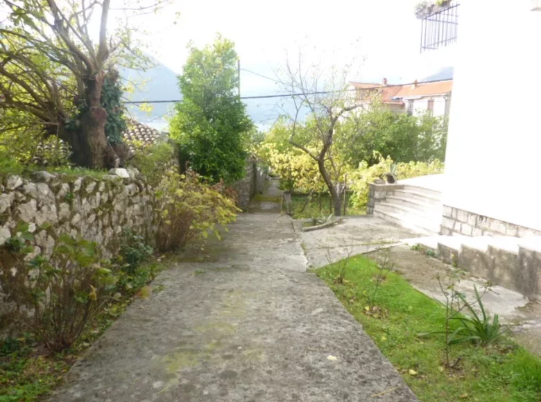 Casa 4 habitaciones 236 m² Kumbor, Montenegro