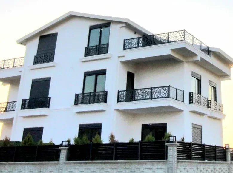 4 bedroom house 285 m² Belek, Turkey