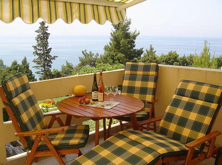 5 bedroom villa 300 m² Bar, Montenegro