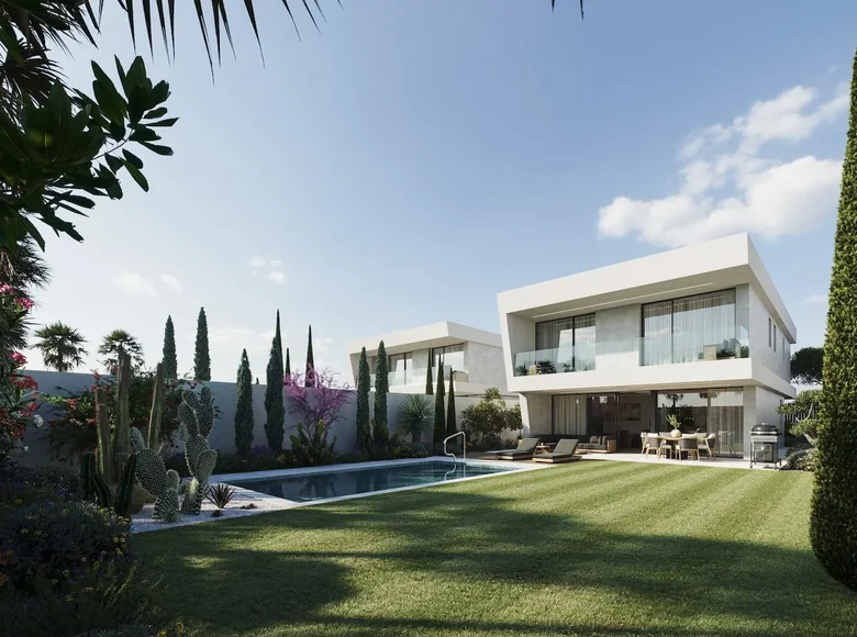 4 bedroom house 402 m² San Pedro Alcantara, Spain