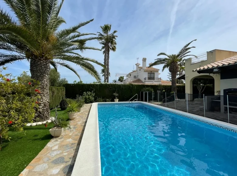 3 bedroom house 235 m² Orihuela, Spain