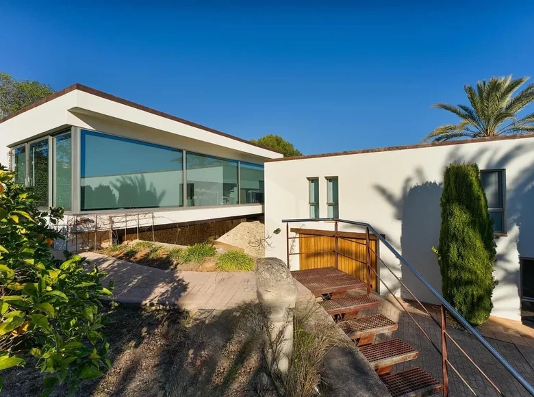 4-Schlafzimmer-Villa 484 m² Xabia Javea, Spanien