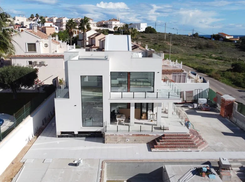 Willa 4 pokoi 407 m² Torrevieja, Hiszpania