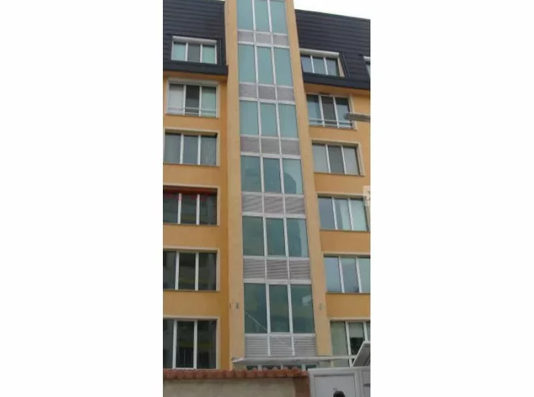 Mieszkanie 3 pokoi 120 m² Sofia, Bułgaria