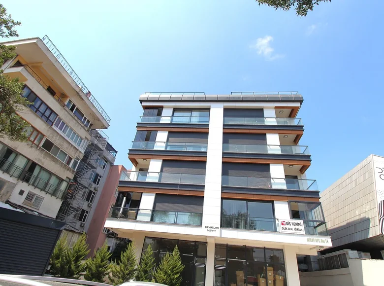 3 bedroom apartment 140 m² Bakırköy, Turkey