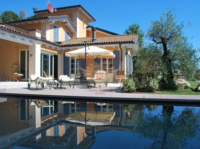 Villa de 5 habitaciones 350 m² Verbania, Italia