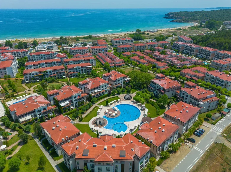 Mieszkanie 2 pokoi 55 m² Sozopol, Bułgaria
