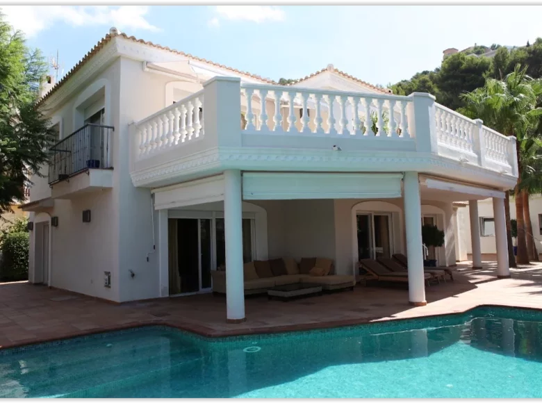 4 bedroom Villa 370 m² Altea, Spain