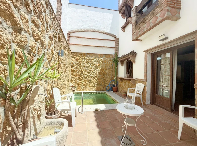 Dom 4 pokoi 150 m² San Roque, Hiszpania