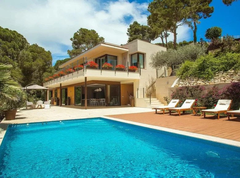 Dom 6 pokojów 476 m² Costa Brava, Hiszpania