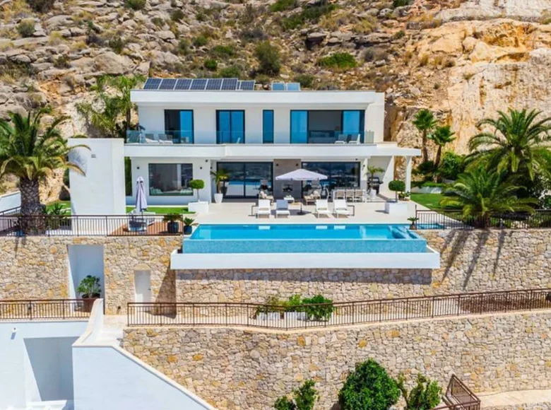4-Schlafzimmer-Villa 372 m² Finestrat, Spanien