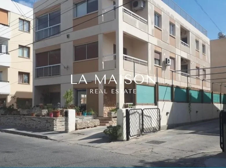 Mieszkanie 3 pokoi 161 m² Larnaka, Cyprus