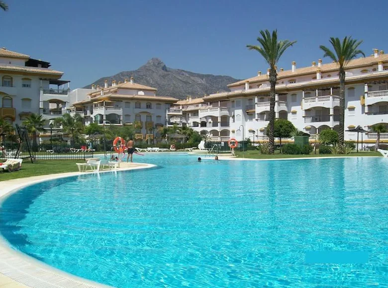 3 bedroom apartment 110 m² Marbella, Spain