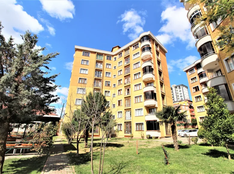 Mieszkanie 4 pokoi 140 m² Kartal, Turcja