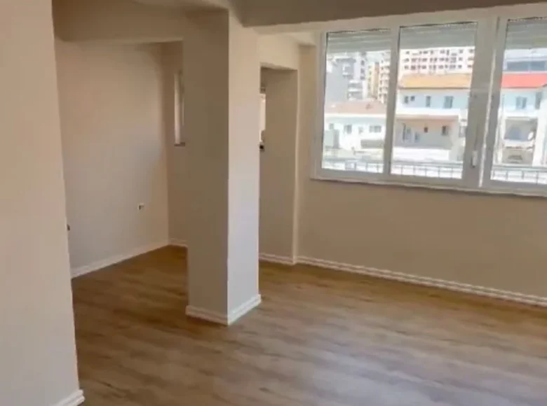 Apartamento 1 habitación 100 m² Bashkia Durres, Albania