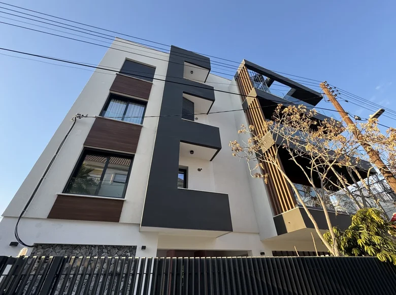 Mieszkanie 3 pokoi 153 m² Limassol, Cypr