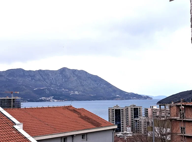 2 bedroom apartment 63 m² Budva, Montenegro