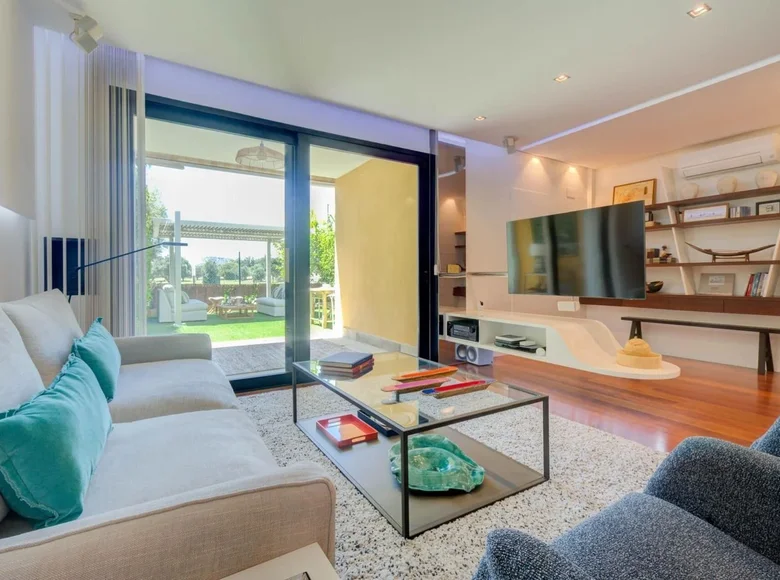 4-Schlafzimmer-Villa 230 m² Silla, Spanien