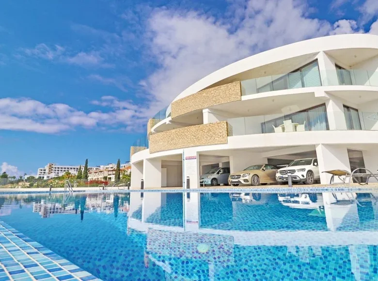 2 bedroom apartment 80 m² Peyia, Cyprus