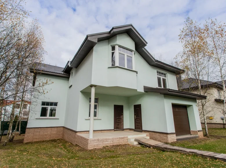 Casa 4 habitaciones 330 m² Usovo, Rusia