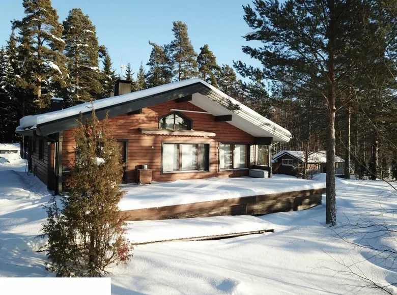 Dom wolnostojący 2 pokoi 123 m² Lappeenrannan seutukunta, Finlandia