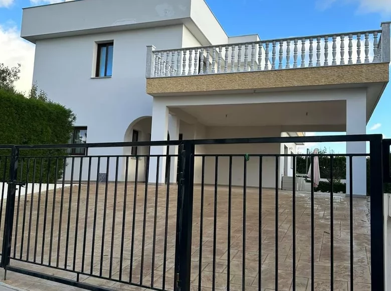 Casa 4 habitaciones 230 m² Paphos District, Chipre