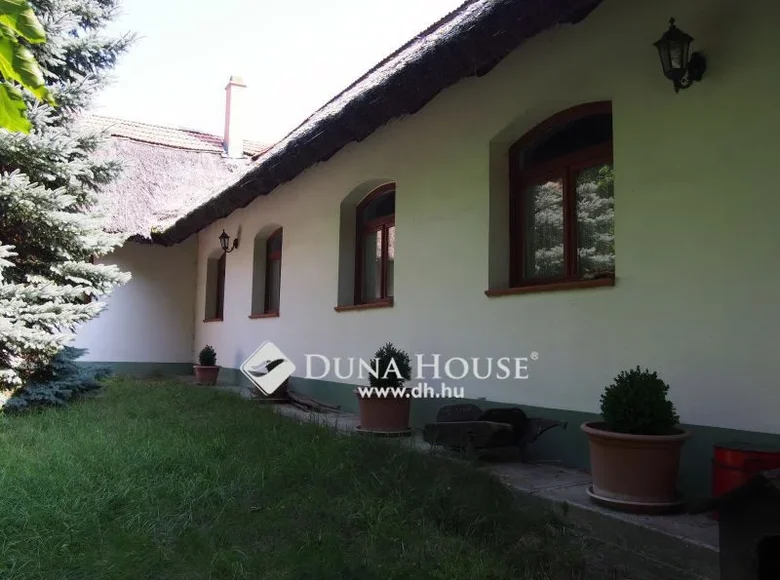 Dom wolnostojący 300 m² Kerekegyhaza, Węgry