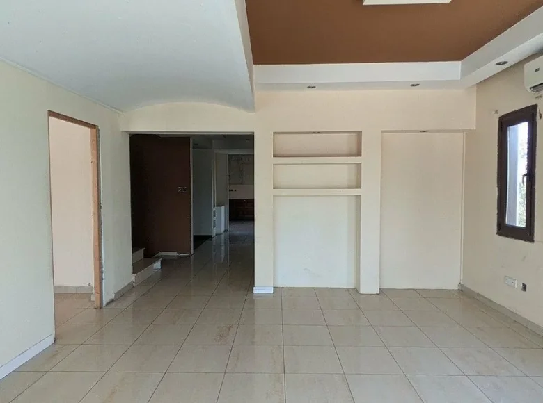 Haus 6 Schlafzimmer 389 m² Strovolos, Cyprus