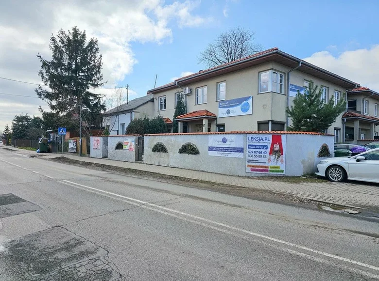 Haus 7 Zimmer 280 m² Warschau, Polen