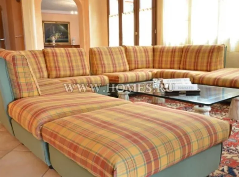 6-Schlafzimmer-Villa 740 m² Grosseto, Italien