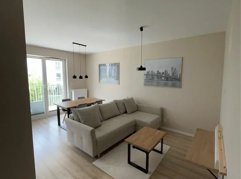 2 room apartment 41 m² in Warsaw, Poland