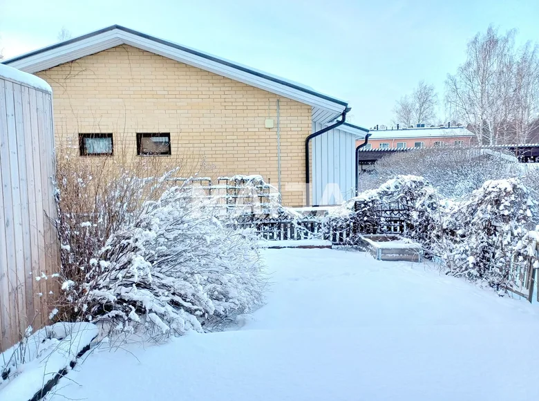 3 bedroom apartment 85 m² Helsinki sub-region, Finland