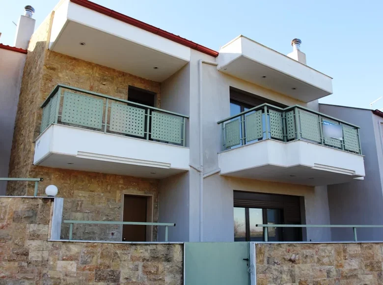 Townhouse 135 m² Neo Rysio, Greece