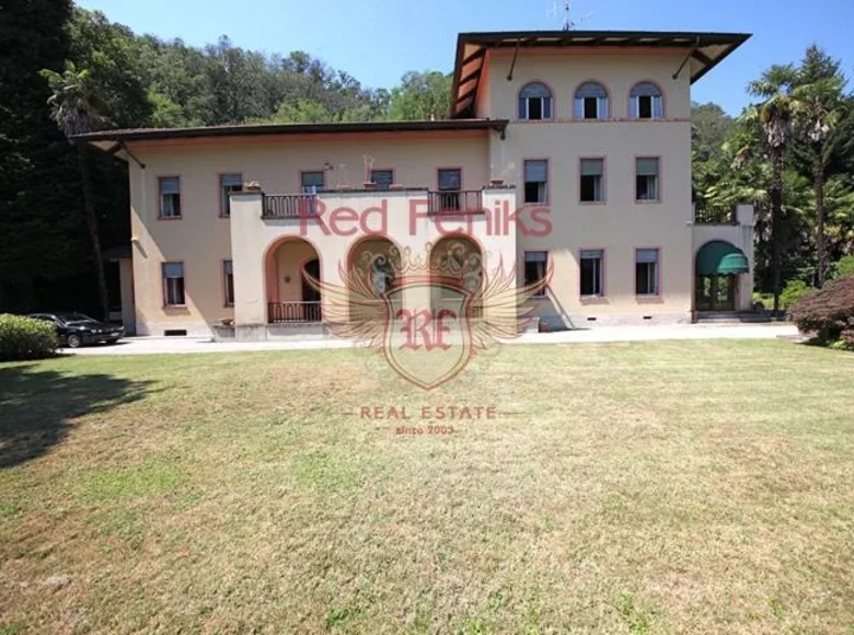 Villa de 6 habitaciones 1 200 m² Lago Maggiore, Italia