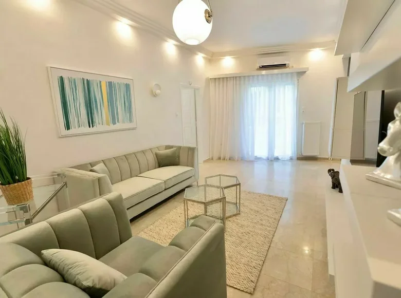 Mieszkanie 4 pokoi 125 m², Grecja