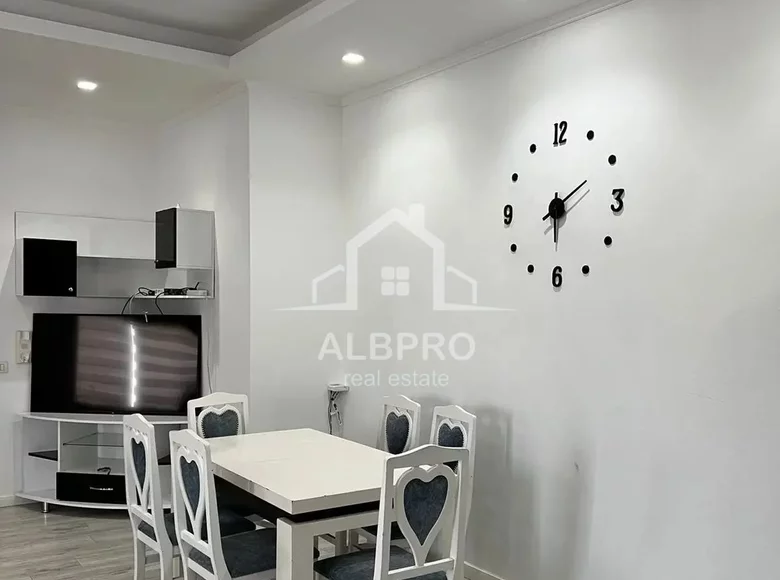 Mieszkanie 4 pokoi 145 m² Durres, Albania