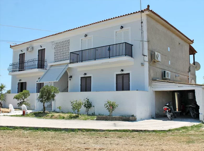 Commercial property 360 m² in Bochali, Greece
