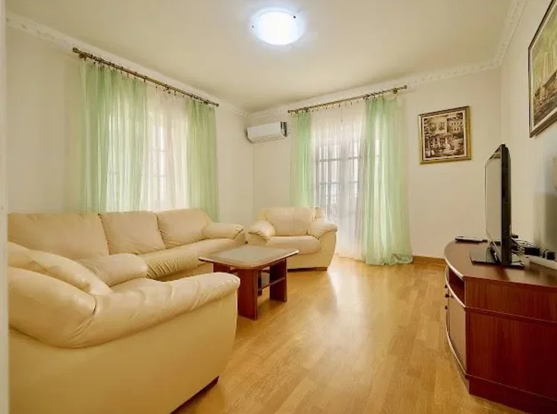 4 bedroom apartment 131 m² Przno, Montenegro