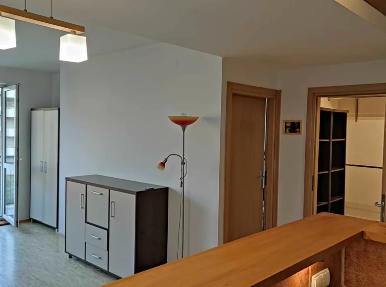 2 room apartment 47 m² in Warsaw, Poland