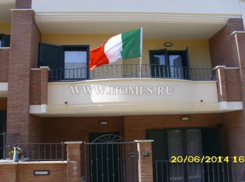 3 bedroom house 180 m² Pescara, Italy