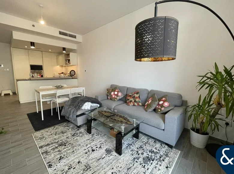 2 bedroom apartment 1 260 m² Dubai, United Arab Emirates