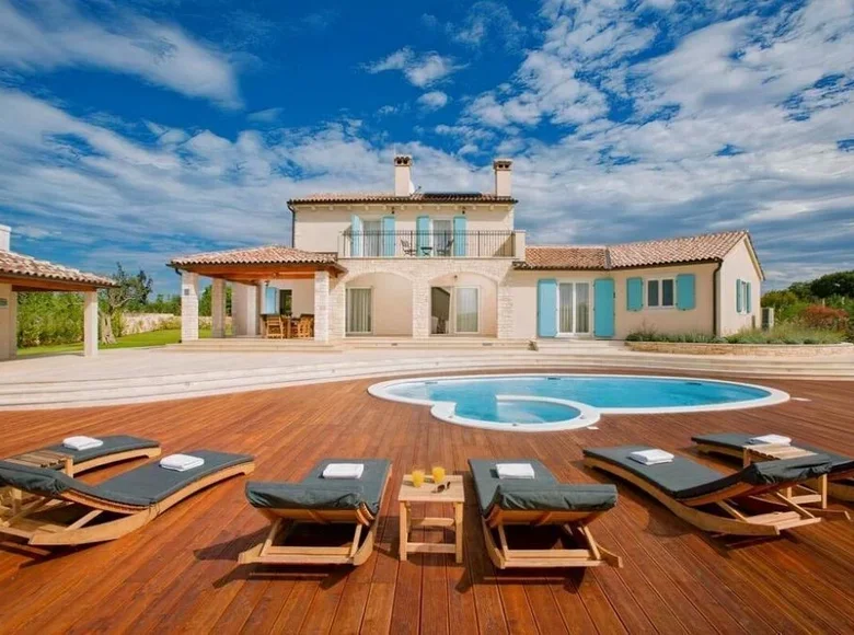 3 bedroom villa 180 m² Rovinj, Croatia