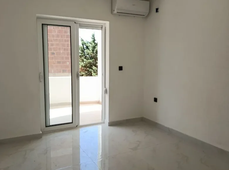 Mieszkanie 2 pokoi 45 m² Pecurice, Czarnogóra