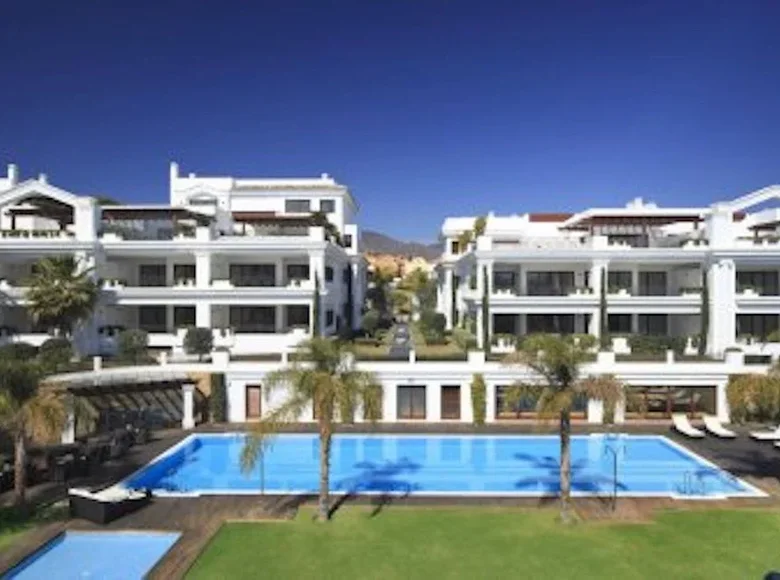 3 bedroom apartment 169 m² Estepona, Spain