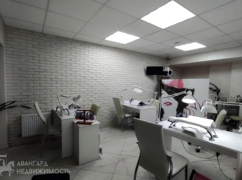 Shop 5 rooms 70 m² in Minsk, Belarus