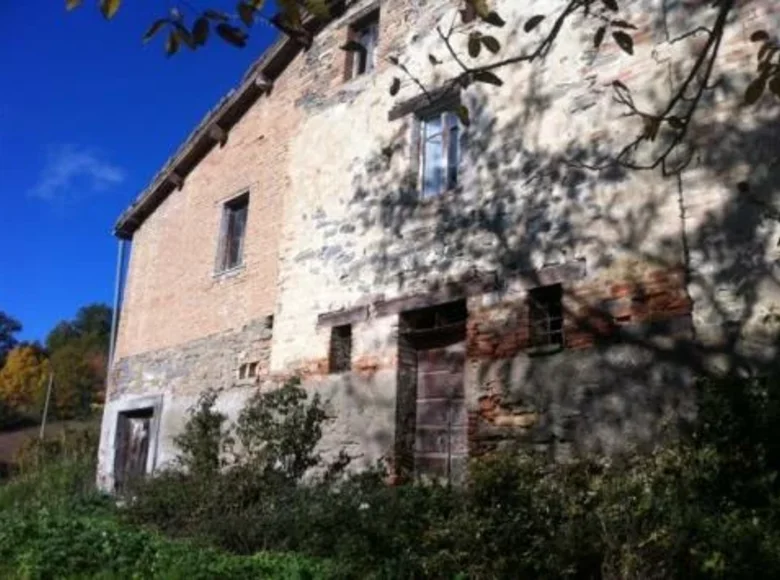 House 13 rooms 300 m² Terni, Italy