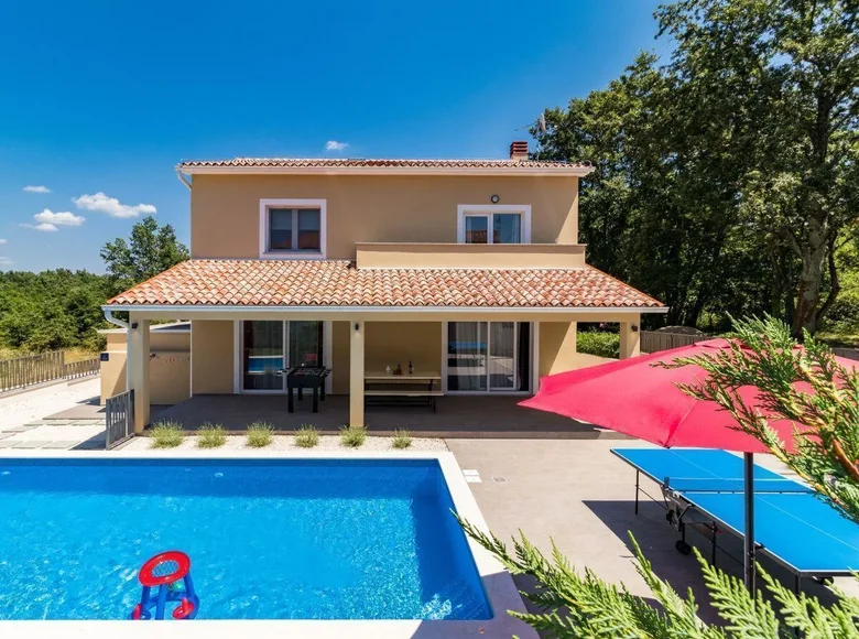 Villa de 4 dormitorios 220 m² Grad Pula, Croacia